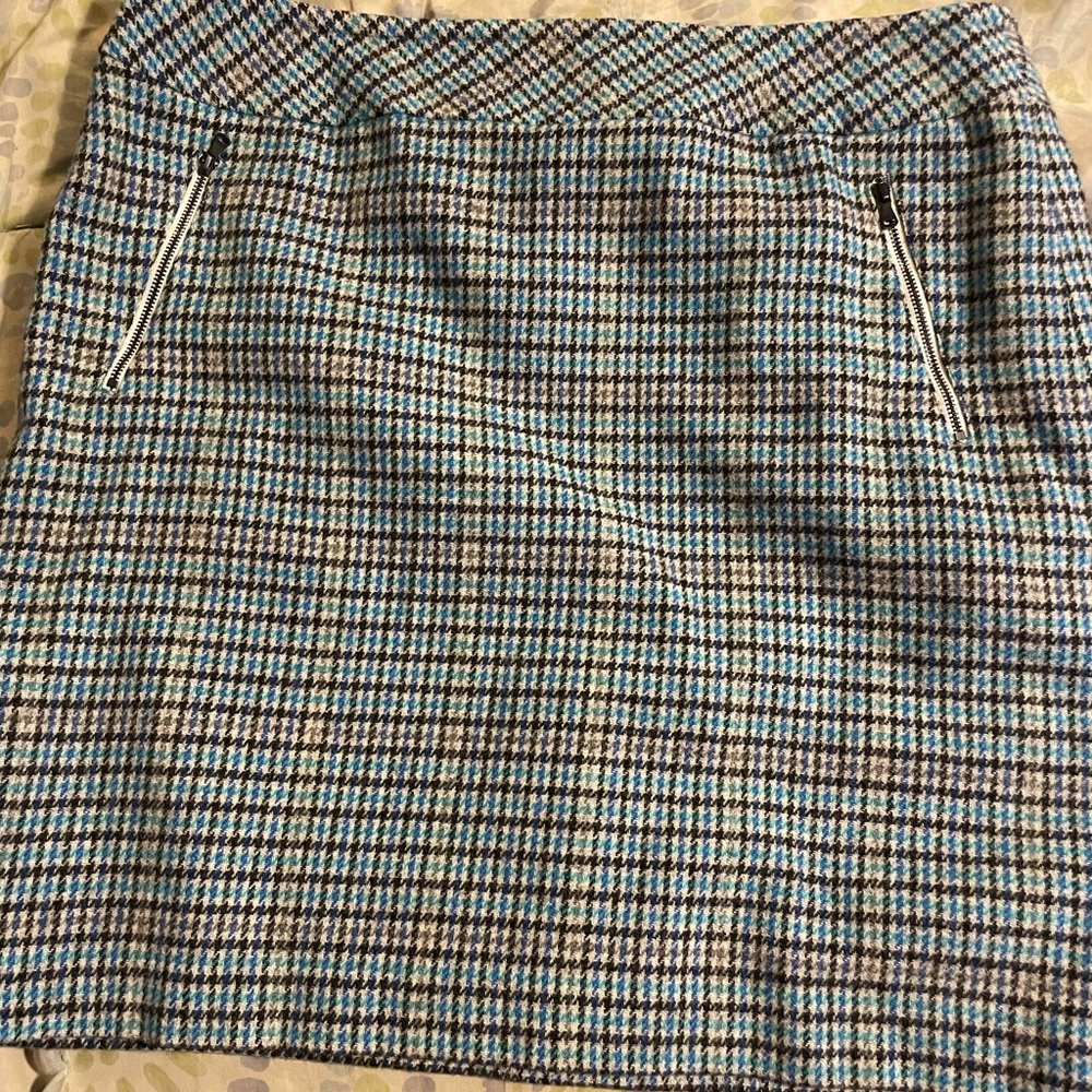 TALBOTS wool plaid skirt